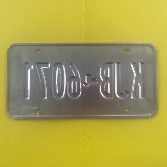 NEW YORK USA EXCELSIOR PASSENGER LICENSE PLATE [KJB 6071] - Picture 2 of 2